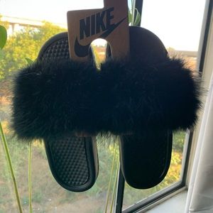 Nike furry slides